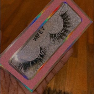 Mink lashes (10 different styles)!